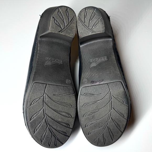 Dansko Women’s Sammy Stylish Leather Mule Black Clog Size- 42 - Picture 11 of 11